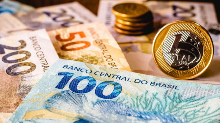 dinheiro-real-brasileiro